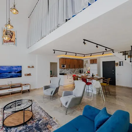 Apartament Yakut Kalkan'da Jakuzili Muhafazakar Balayi Villasi